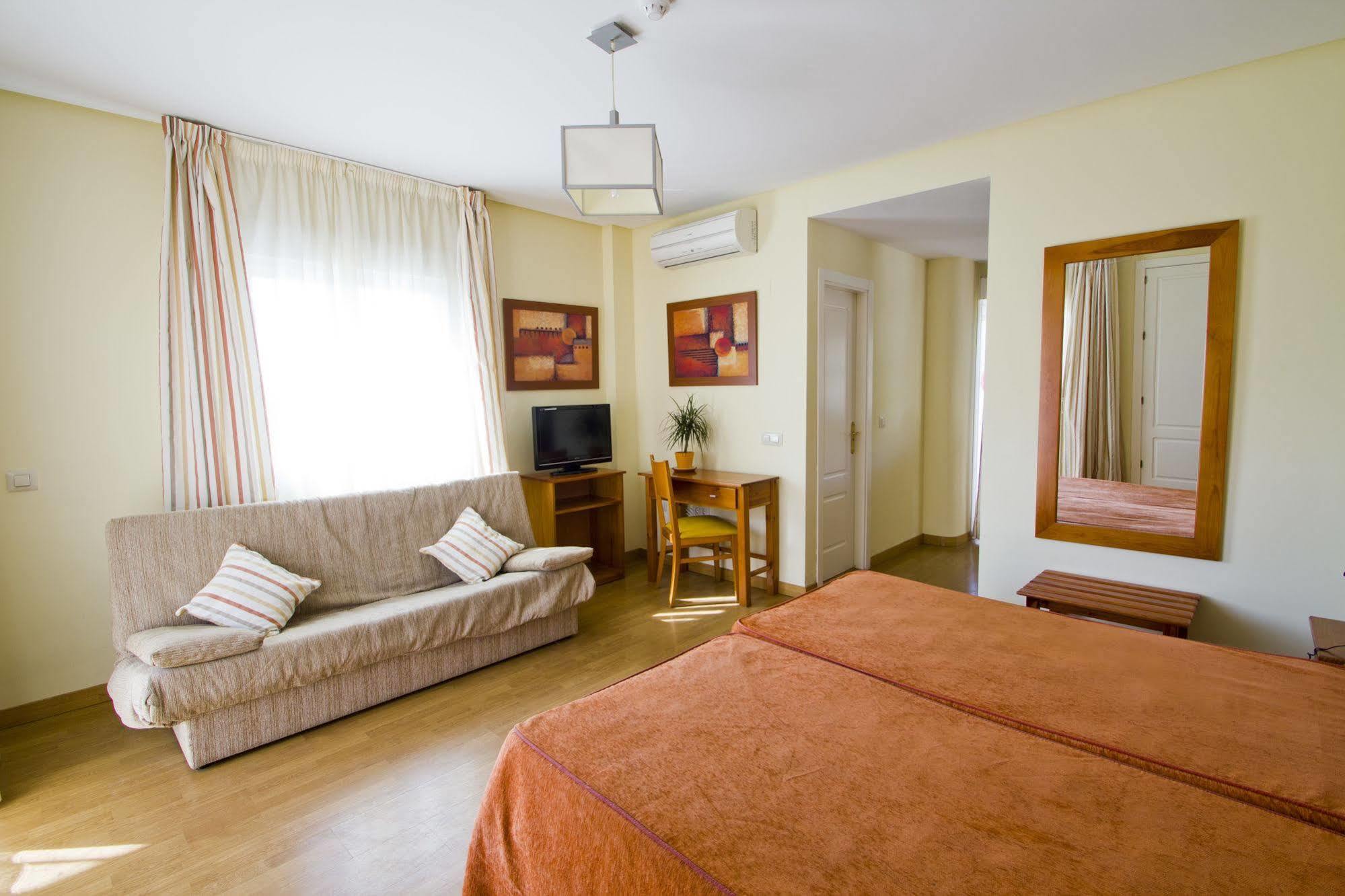 Vive Costa Azul Hotel Benalmadena Bagian luar foto
