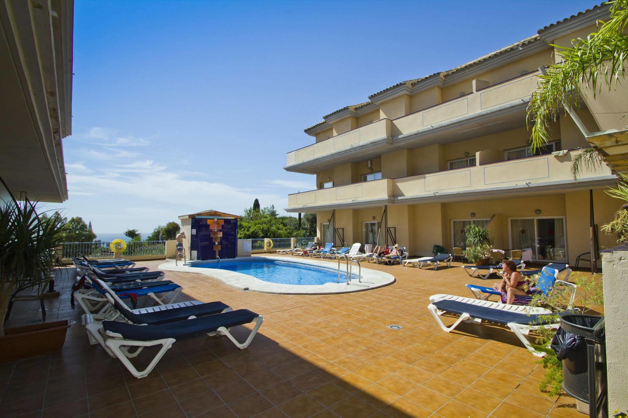 Vive Costa Azul Hotel Benalmadena Bagian luar foto